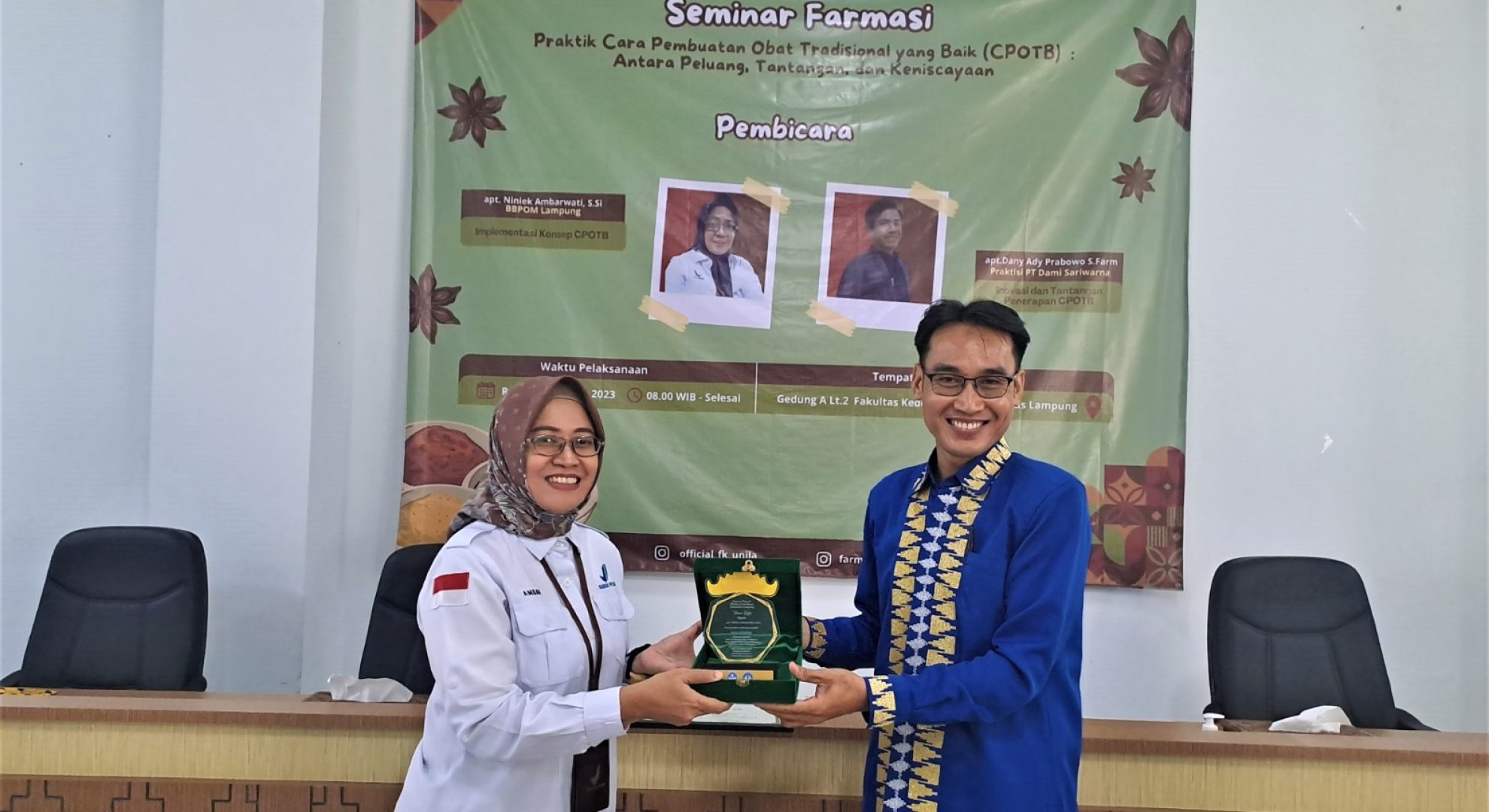 FARMASI UNILA GELAR SEMINAR CPOTB: ANTARA PELUANG, TANTANGAN DAN KENISCAYAAN